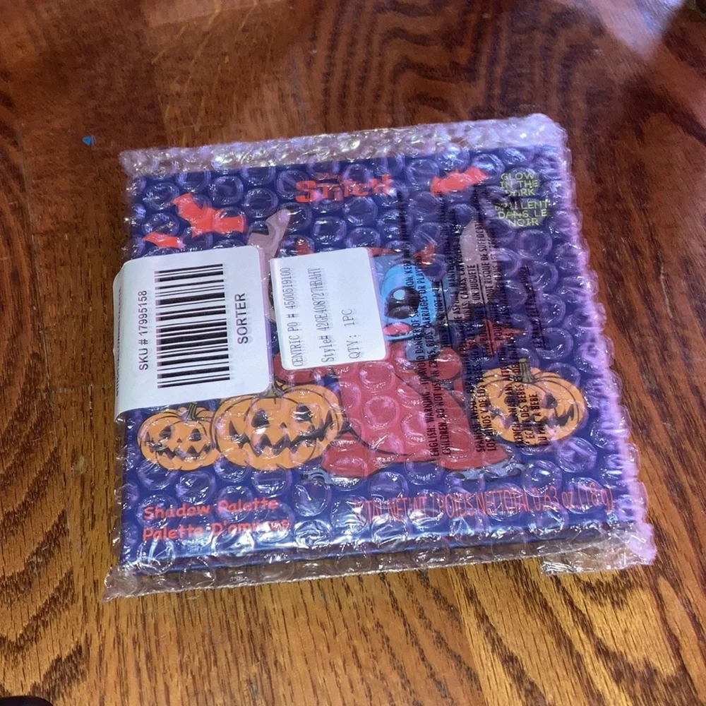 🎃Stitch Eyeshadow Palette Halloween